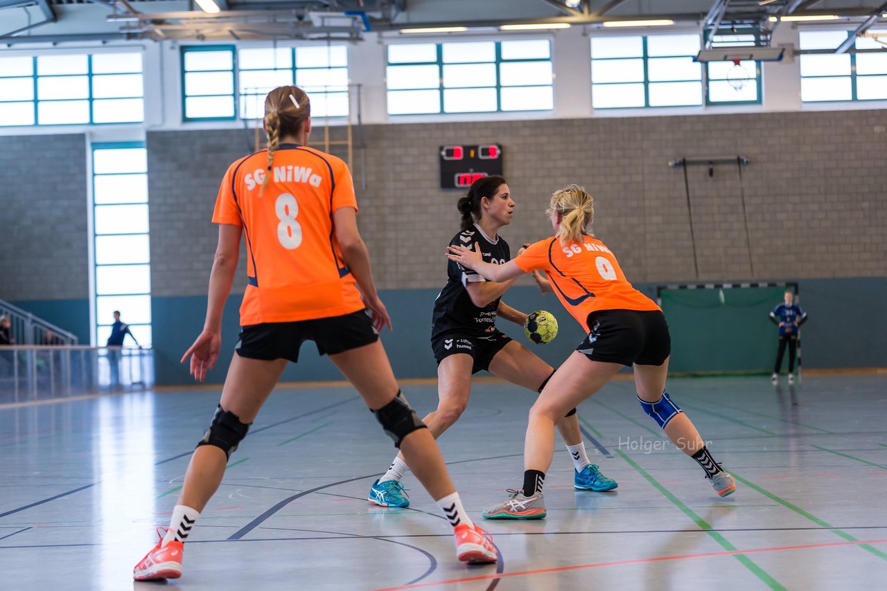 Bild 141 - Frauen OL TuS Esingen - SG Niendorf/Wandsetal : Ergebnis: 24:17